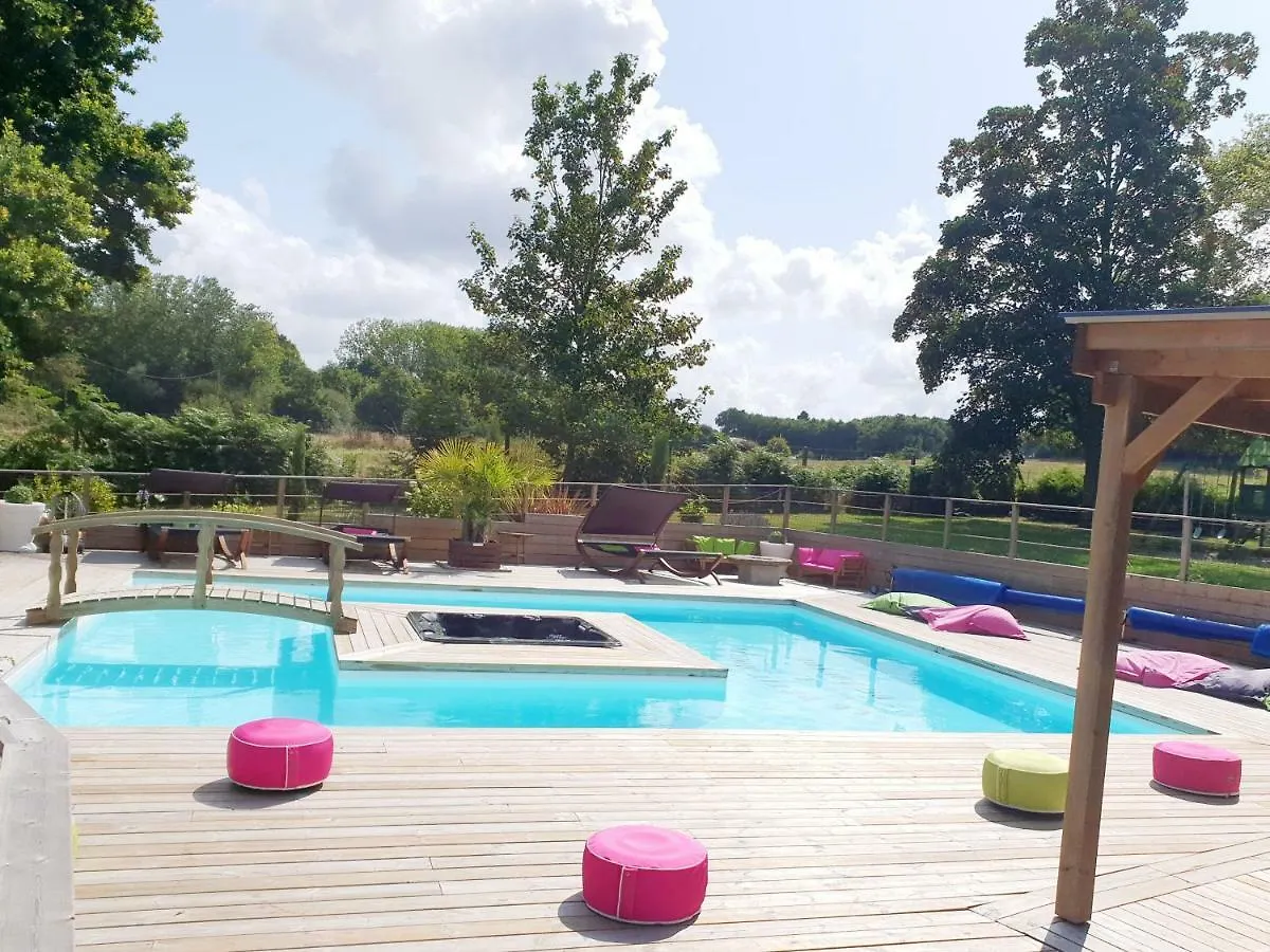 Hotel Le Petit Moulin du Rouvre à Saint-Pierre-de-Plesguen